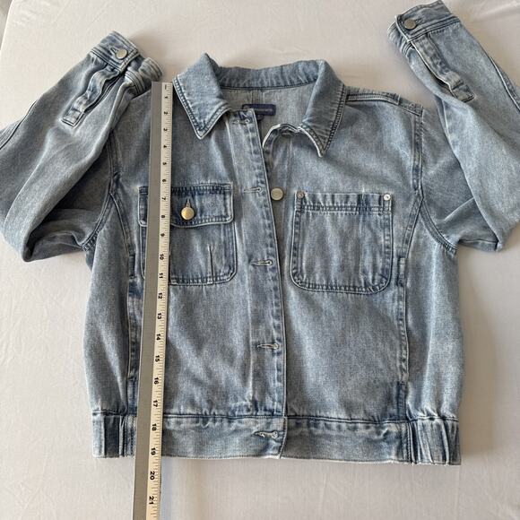 Democracy Women’s S Y2K Distressed Lightwash Denim Bomber Trucker Jacket 90s - Picture 7 of 9